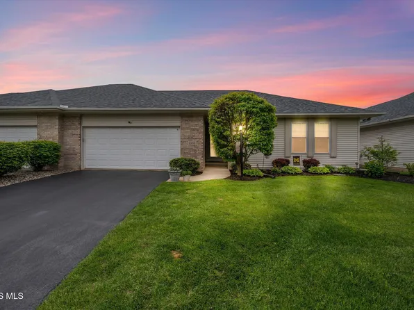 2535 Lake Vista Dr, Toledo, OH 43614