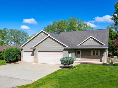 630 STATE STREET, Combined Locks, WI, 54113