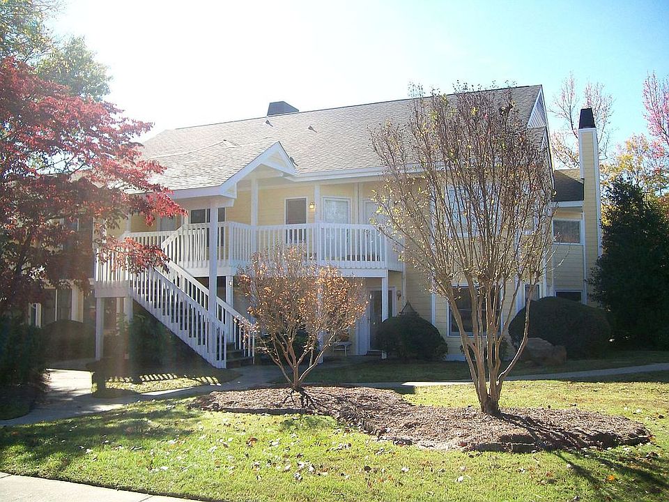 2nd image of 1850 Atlantic Dr Unit 225