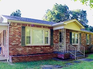 3942 Jackson School Rd, Benton, KY 42025