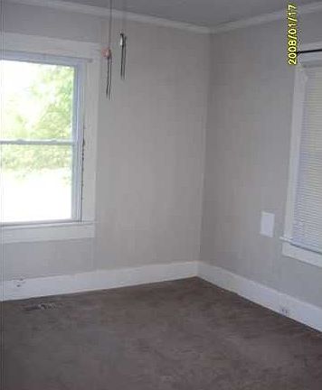 4th image of 3528 Gleason Dr