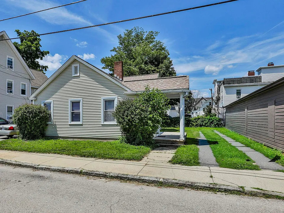 1 Oak St