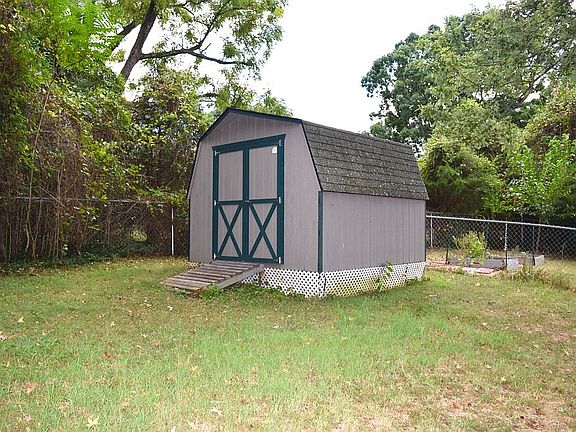 4th image of 5812 Navajo Cir