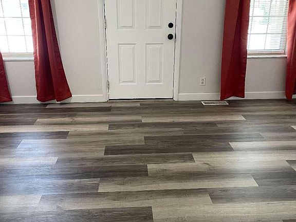 2nd image of 1213 Clarkson Ct