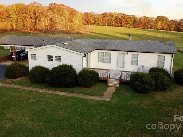 3550 Pleasant Ridge Rd, State Road, NC 28676
