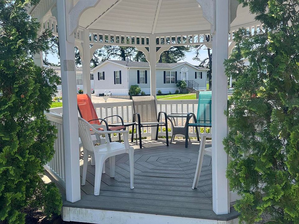 1st image of 115 Briarwood Court