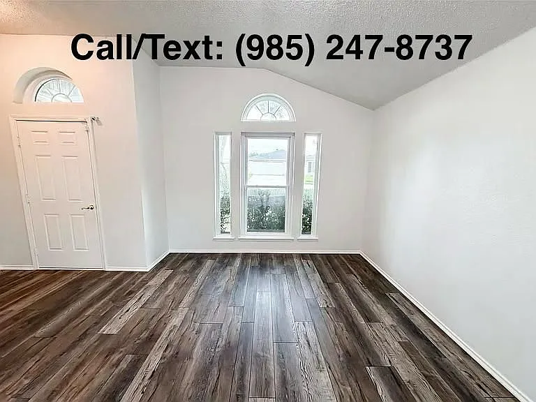 10304 Pondwood Dr — Photo 4