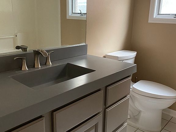5th image of 1806 Oak Park Ave #2