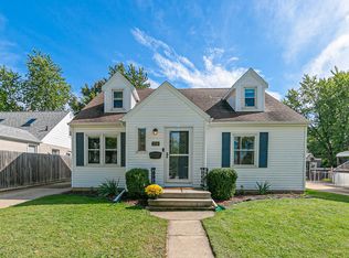 1719 W Reeve St, Appleton, WI 54914