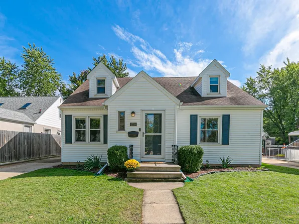 1719 W Reeve St, Appleton, WI 54914