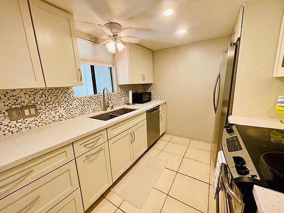 2nd image of 5285 E Waverly Dr Unit 111
