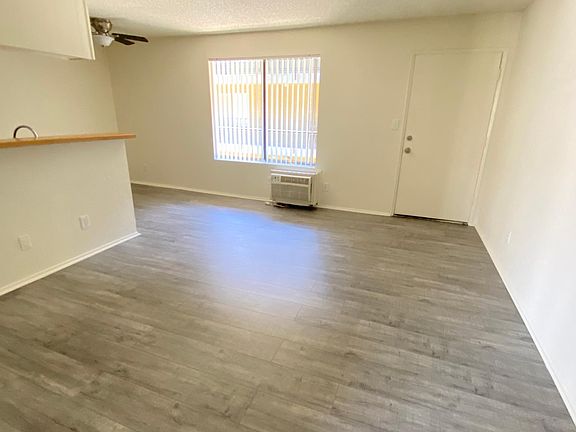 4th image of 7655 Lankershim Blvd #25