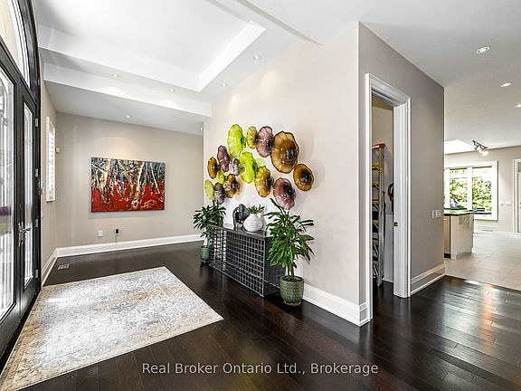 4th image of 4507 Lakeshore Rd
