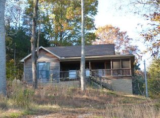 782 Red Hill Rd, Normandy, TN 37360