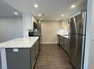 376 Circuit Ln UNIT D, Newport News, VA 23608