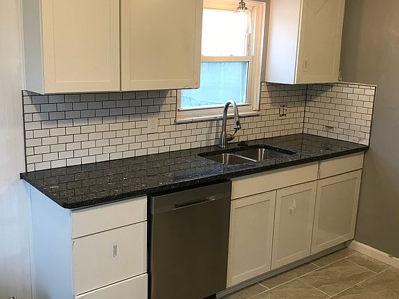 3rd image of 21213 Woodward St