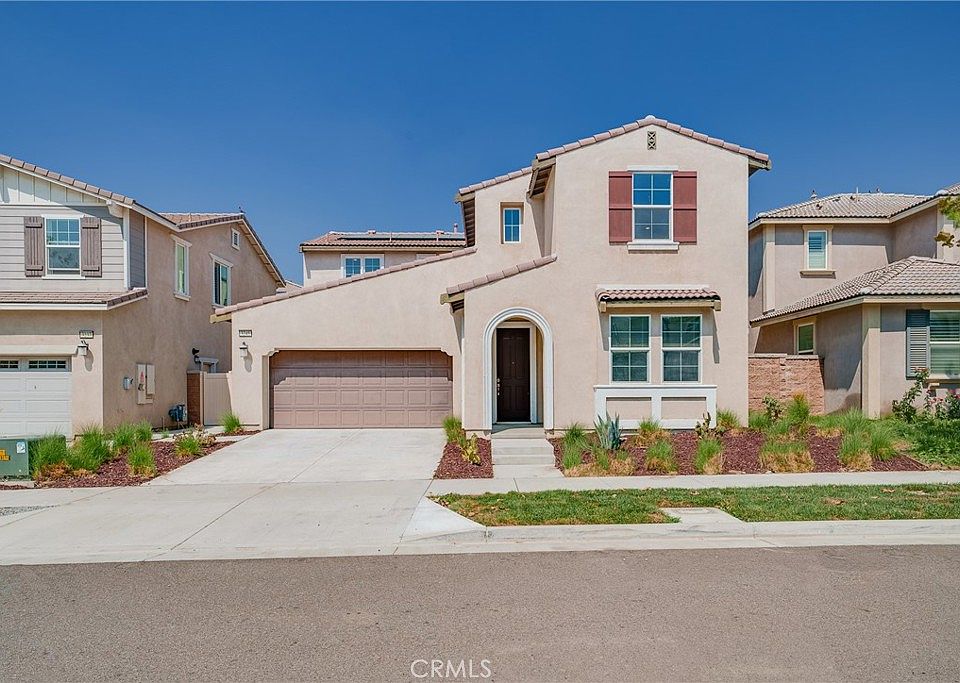 1st image of 3245 E Yosemite Dr