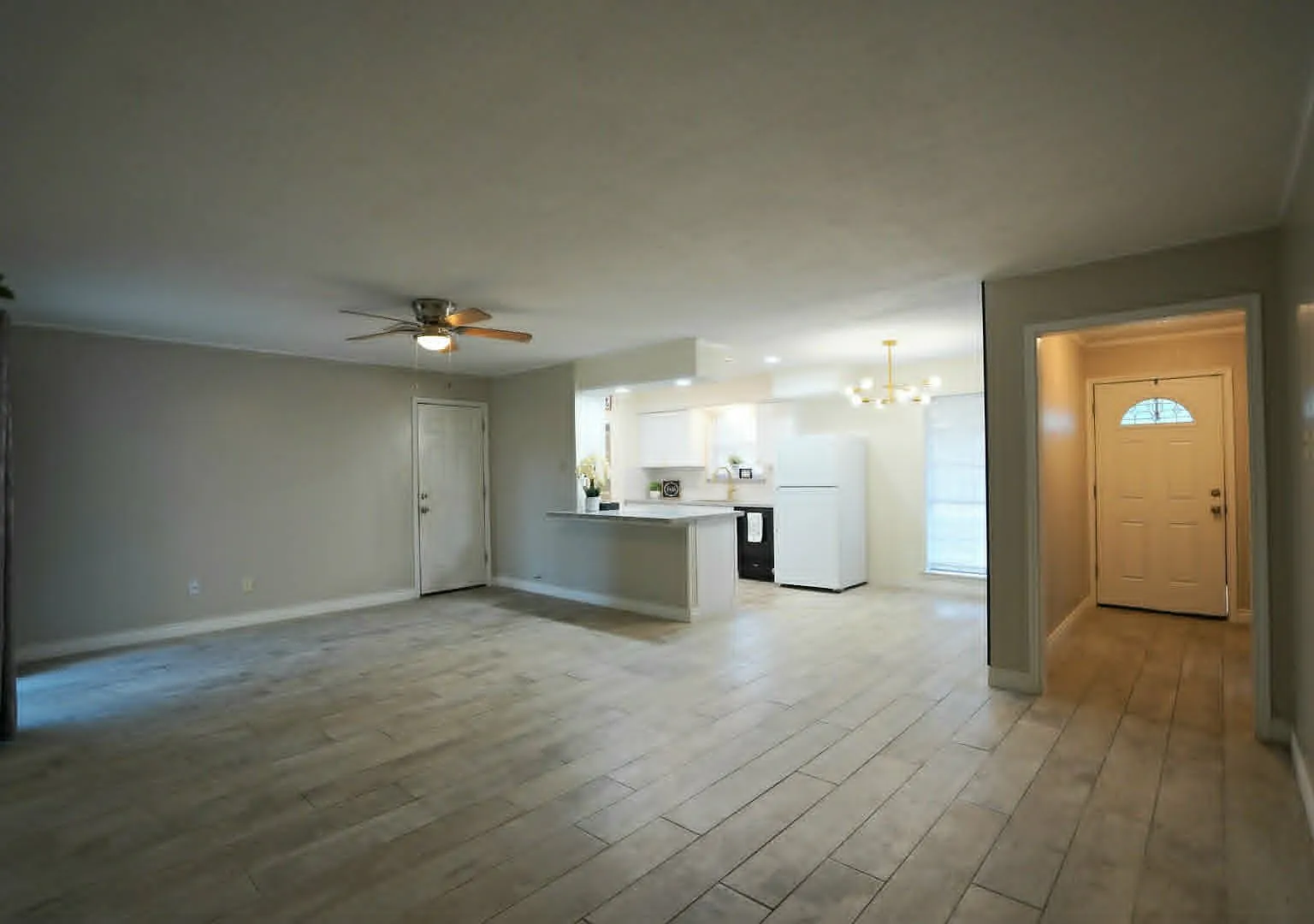 4 bed, 1447 sqft, $1,850 — Photo 3