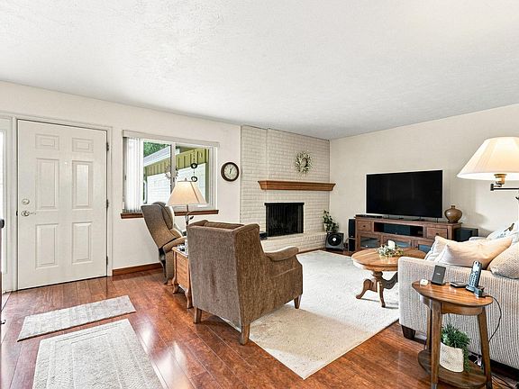 5th image of 5447 Raritan Pl