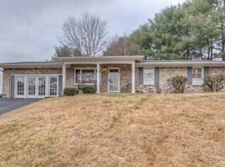 148 Stardust Pl, Bristol, VA 24201