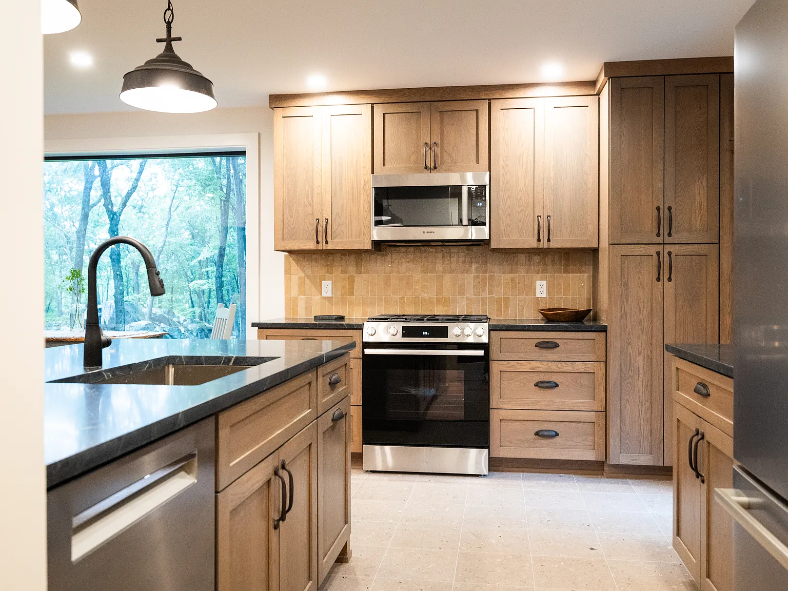 2 bed, 1200 sqft, $6,500 — Photo 3