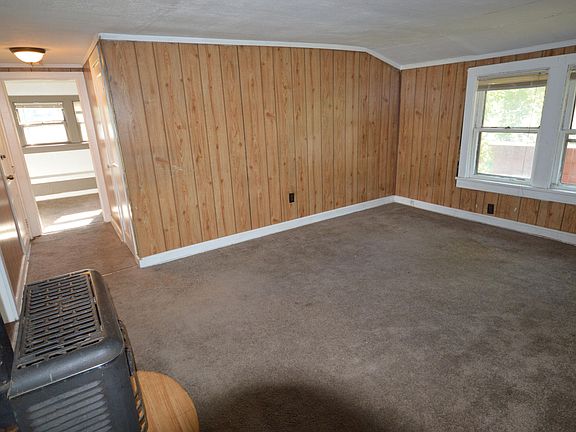2nd image of 710 Catawba Ave #2