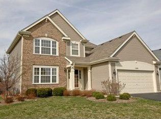 1044 White Pine Trl, Hampshire, IL 60140