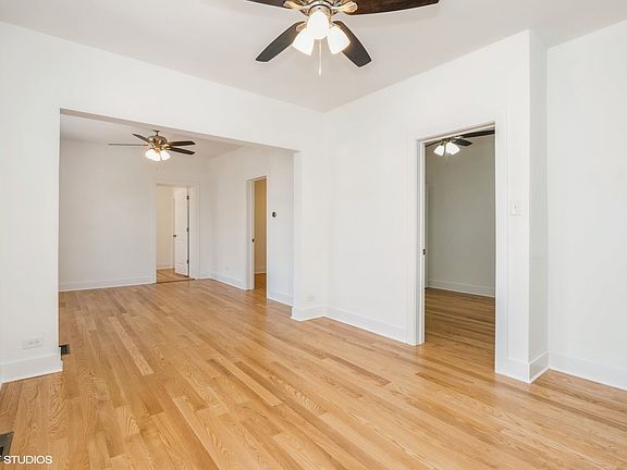 5th image of 2543 N Francisco Ave APT 3