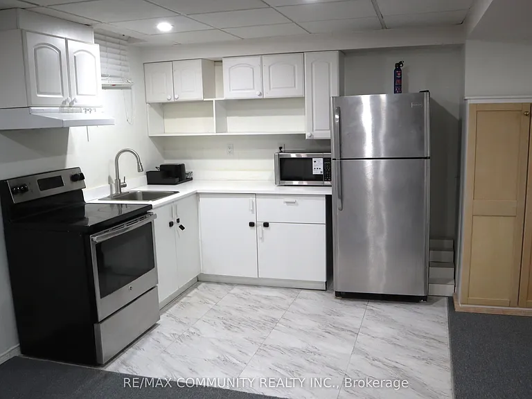 1556 Dellbrook Ave #BASEMENT — Photo 3