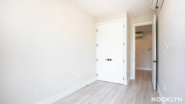 Rented by Nooklyn NYC LLC | media 7