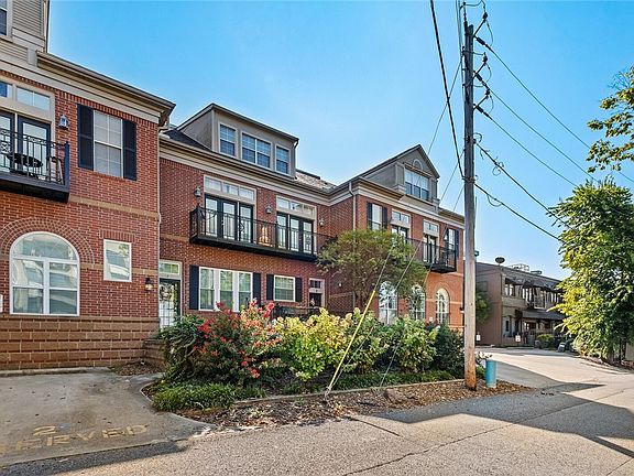 3rd image of 340 N Campbell Ave APT 3