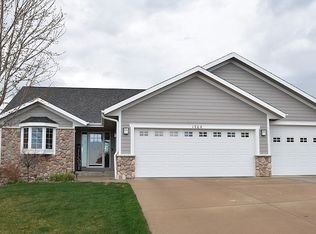 1704 Dakota St, Yankton, SD 57078