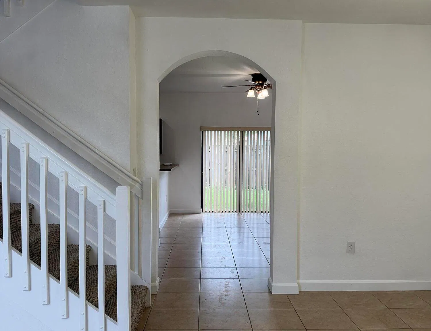 3 bed, 2.5 bath, 1432 sqft, $2,350 — Photo 3