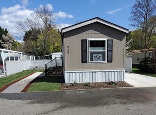 236 Jasmine Dr #236, Grants Pass, OR 97526