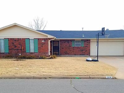 126 Circle Dr, Weatherford, OK, 73096