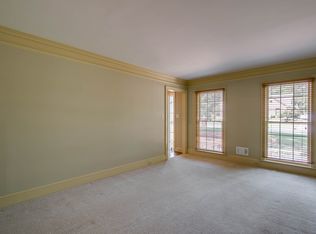 804 Newcastle Dr, Lilburn, GA 30047