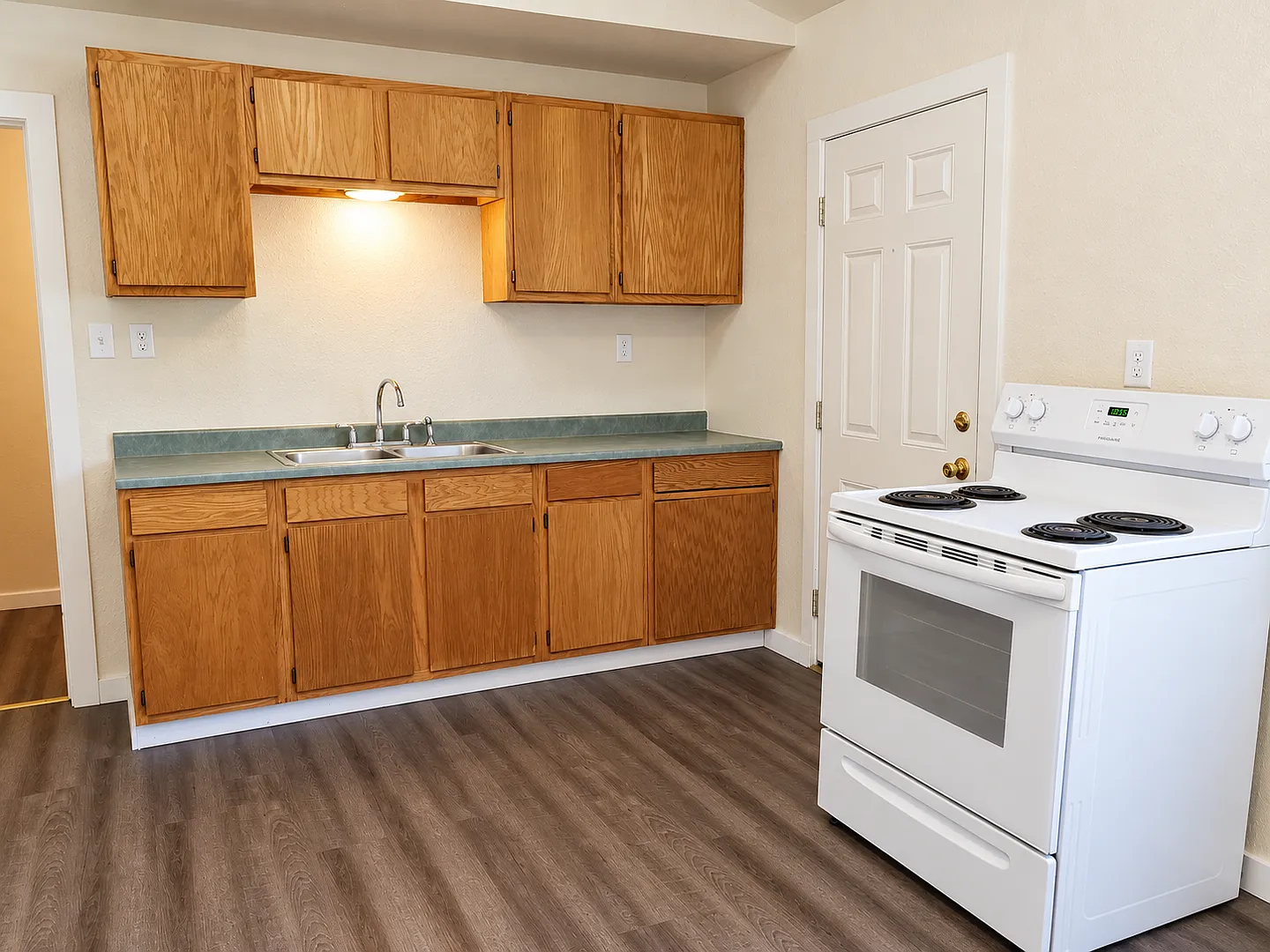 129 Wildwood Ave — Photo 3