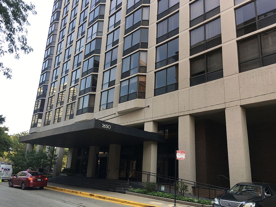 1st image of 2650 N Lakeview Ave APT 1009