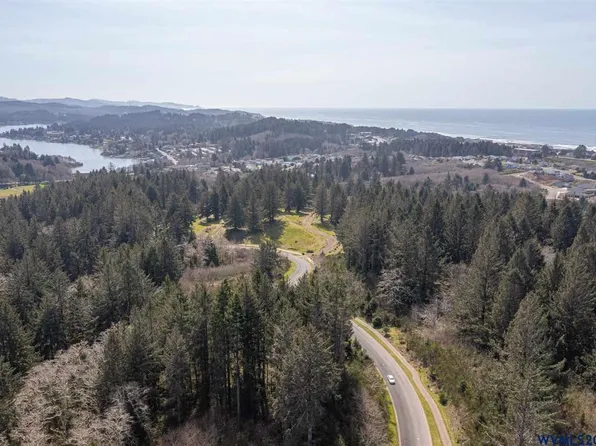 0 NE Devils Lake Blvd, Lincoln City, OR 97367