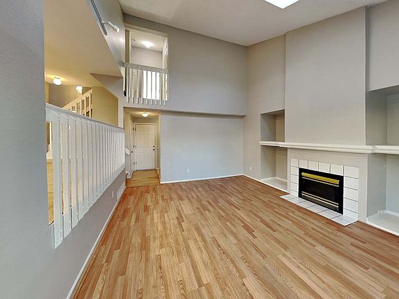 4th image of 19741 E Bellewood Dr