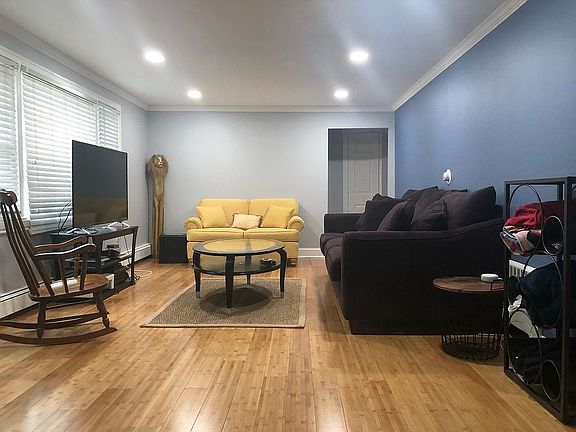 Spacious living room