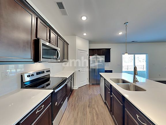 3rd image of 12128 Golden Farm Ln