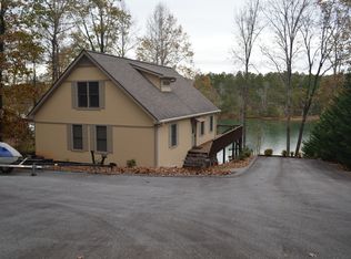 871 Hunnicutt Cove Rd, Seneca, SC 29672