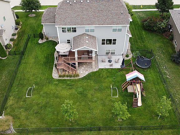 5th image of 311 S 83rd St