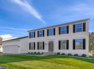 18513 Cornflower Rd, Boyds, MD 20841
