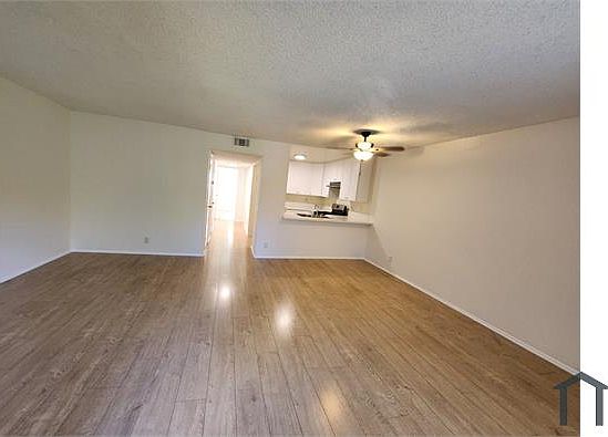 5th image of 10655 Tujunga Canyon Blvd APT 208
