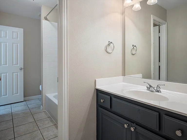 6812 Valley Brook Dr — Photo 21