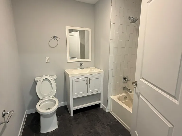 77 Park Ave #405 — Photo 7