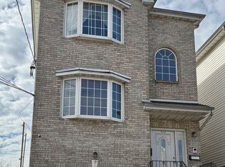 725 Jersey St #2F, Harrison, NJ 07029