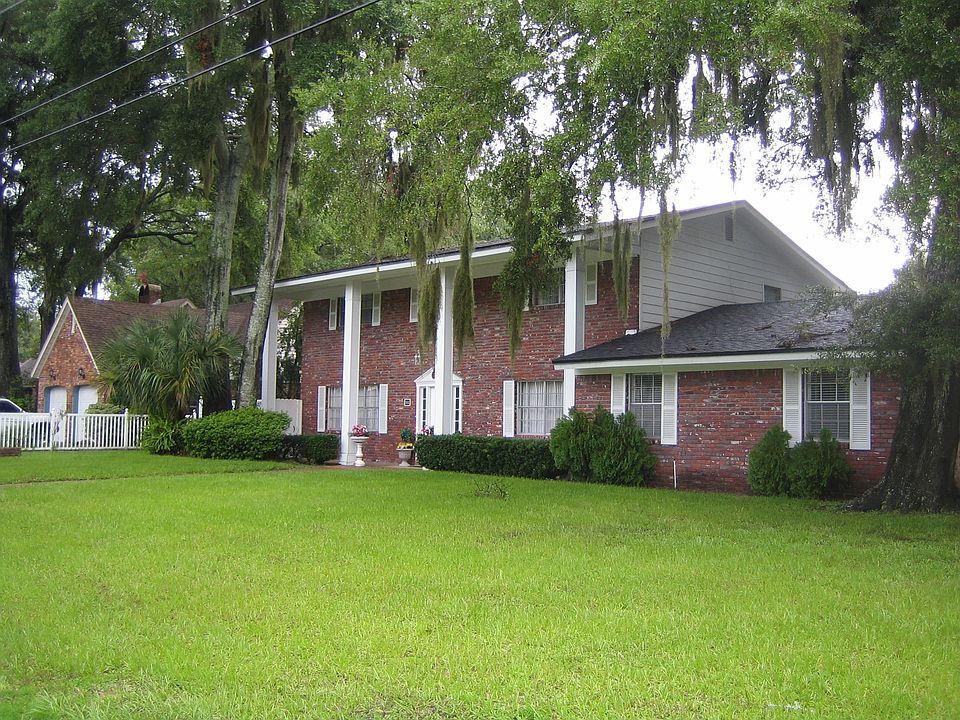 1st image of 3932 Cherokee Villa Ln